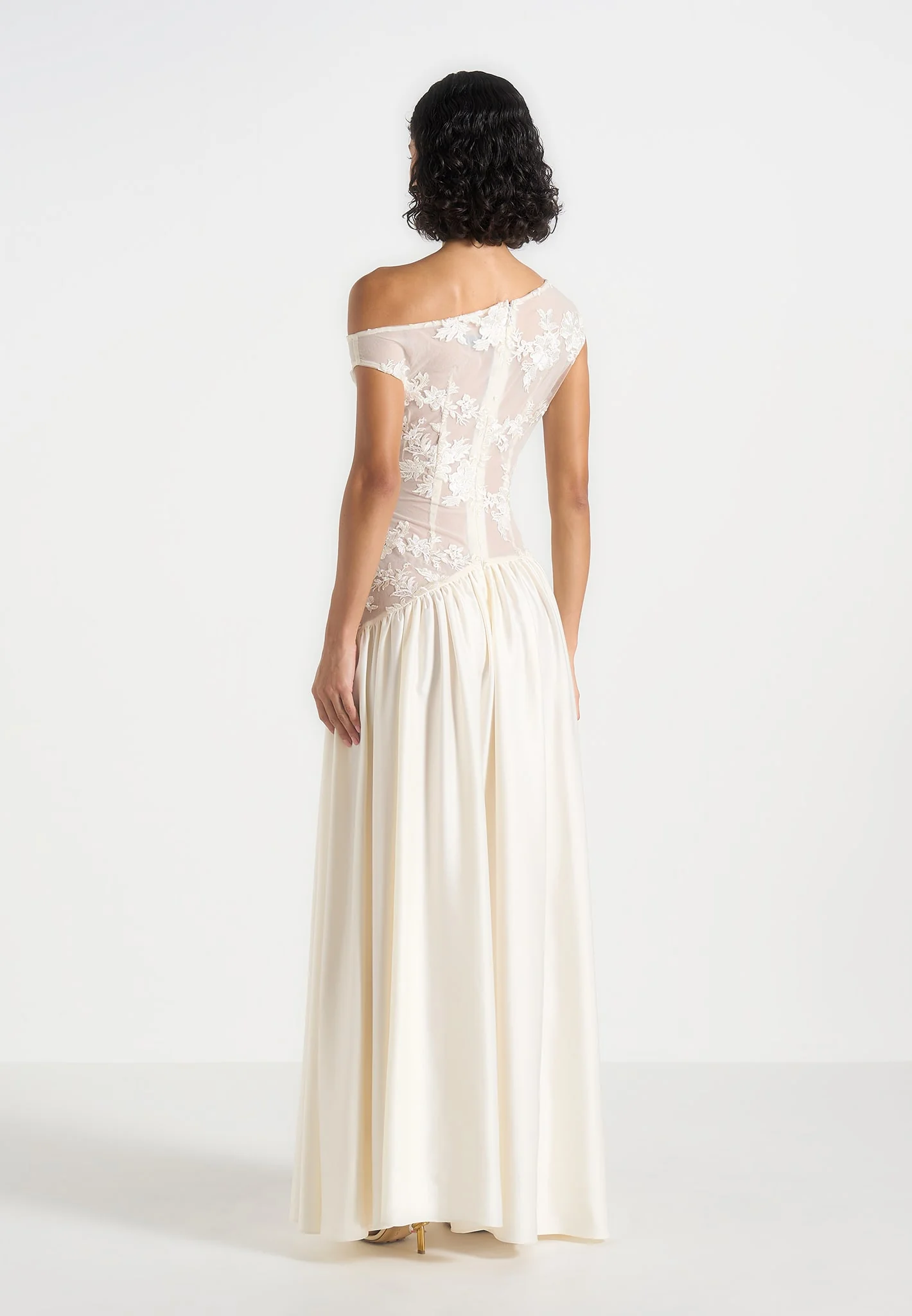 Alanna - Off Shoulder Fit and Flare Maxi Dress - Ivory - Image 4