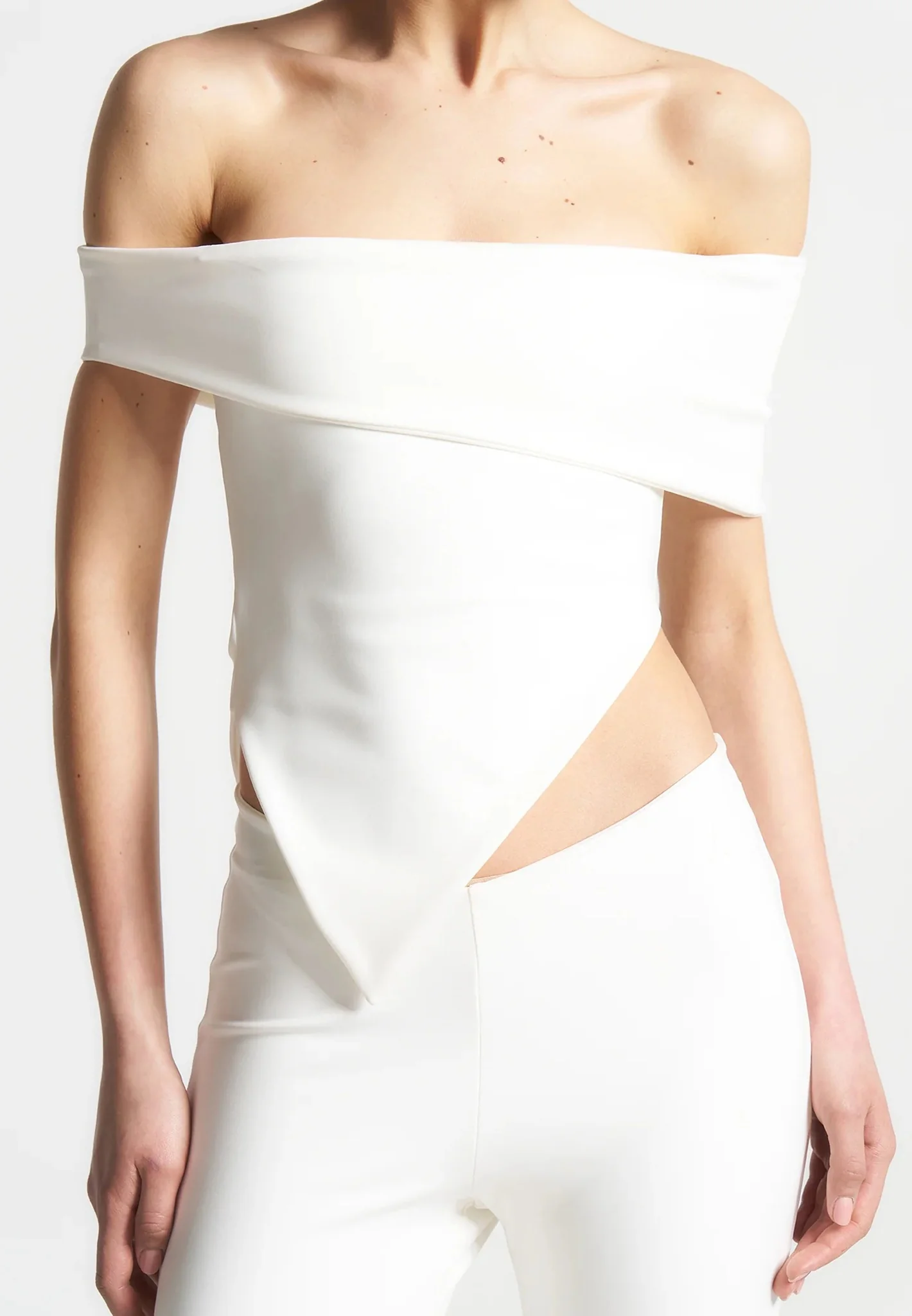 Angled Hem Bardot Top - Off White - Image 4