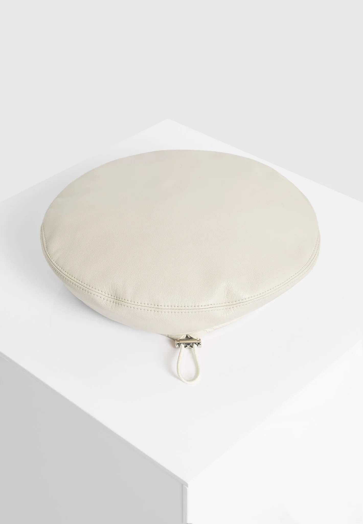 Anya - Leather Beret - Beige - Image 4