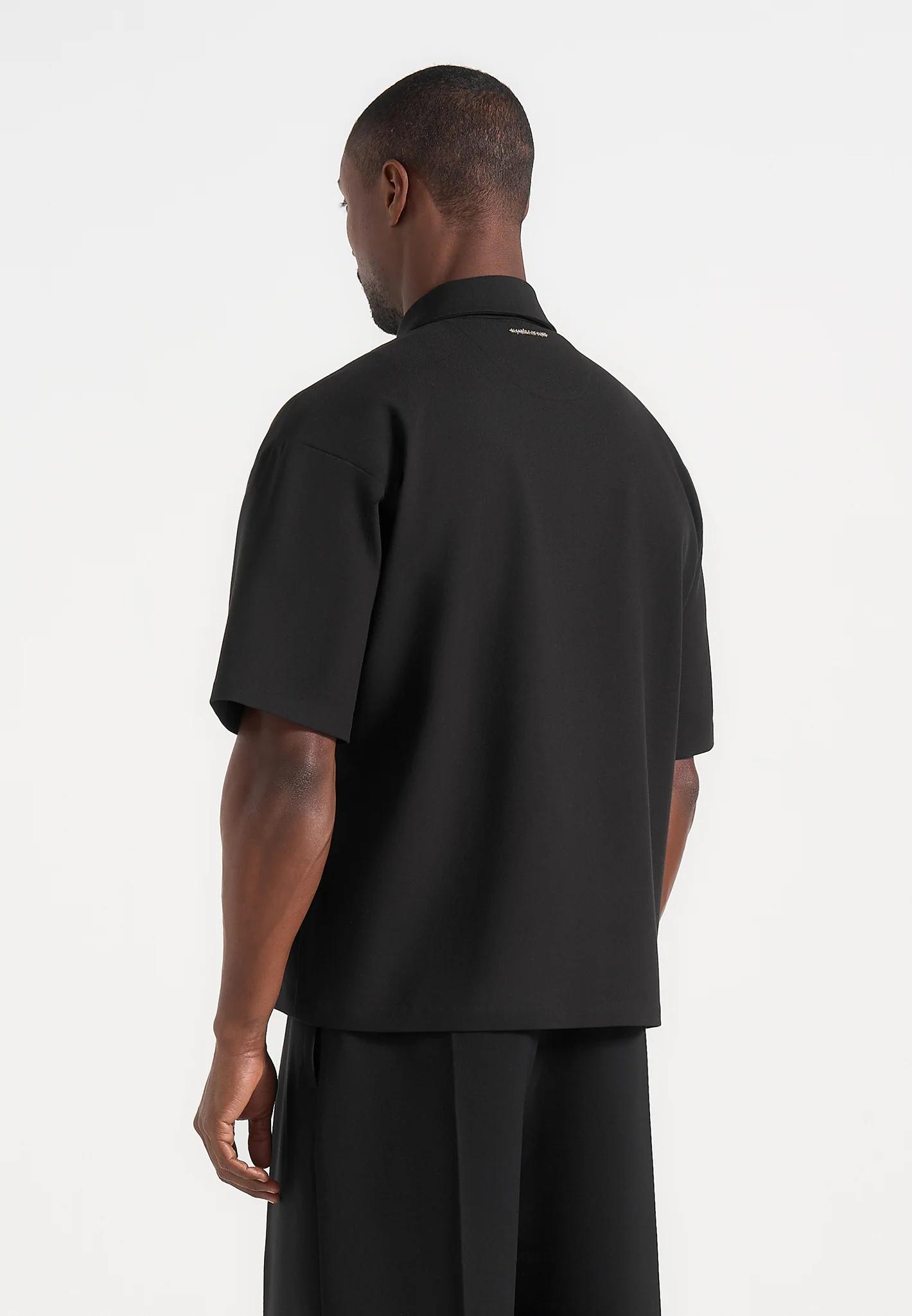 Aven - Boxy Shirt With Crease - Black - Image 4