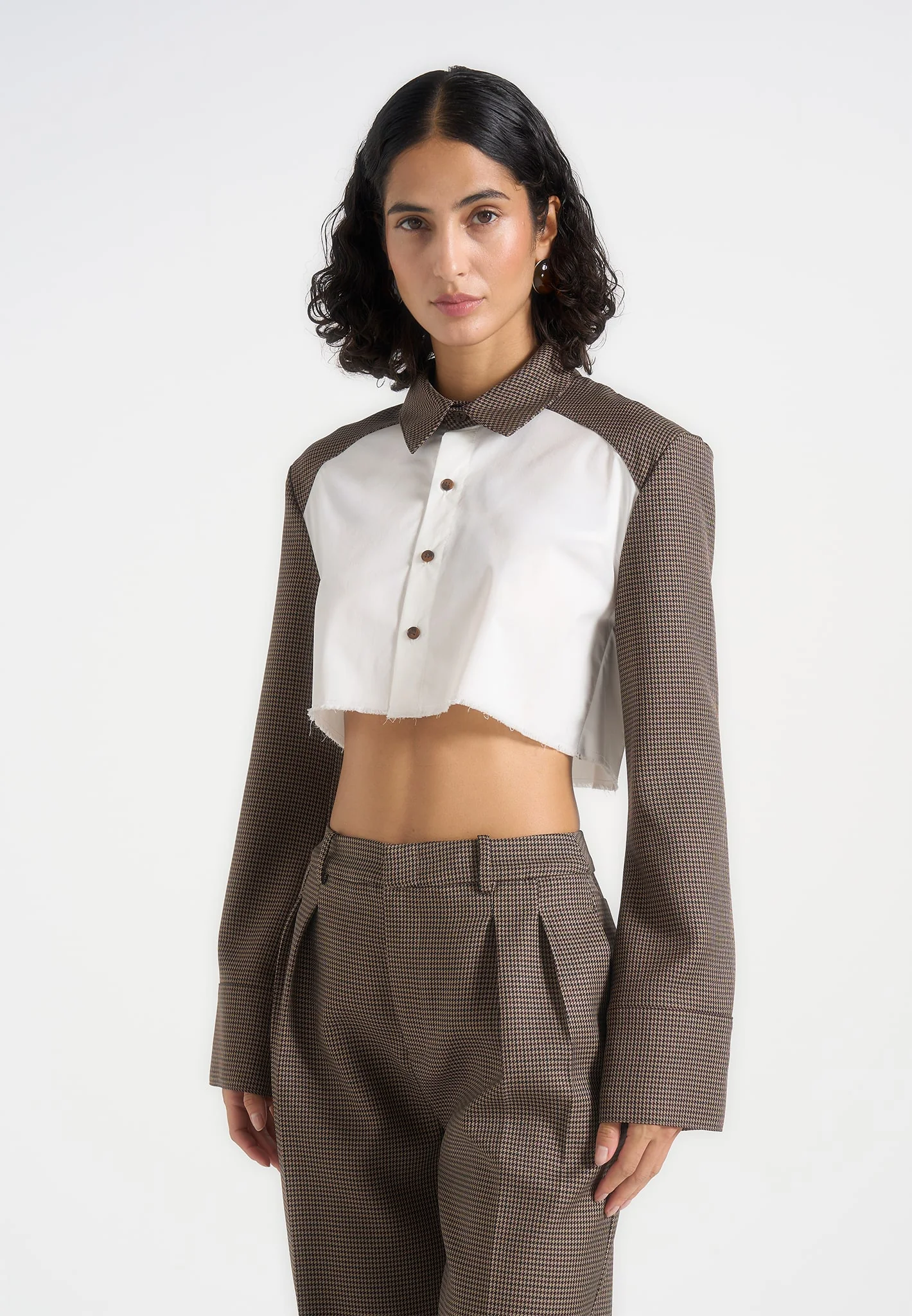 Bernadette - Houndstooth Cotton Cropped Shirt - White/Brown - Image 2