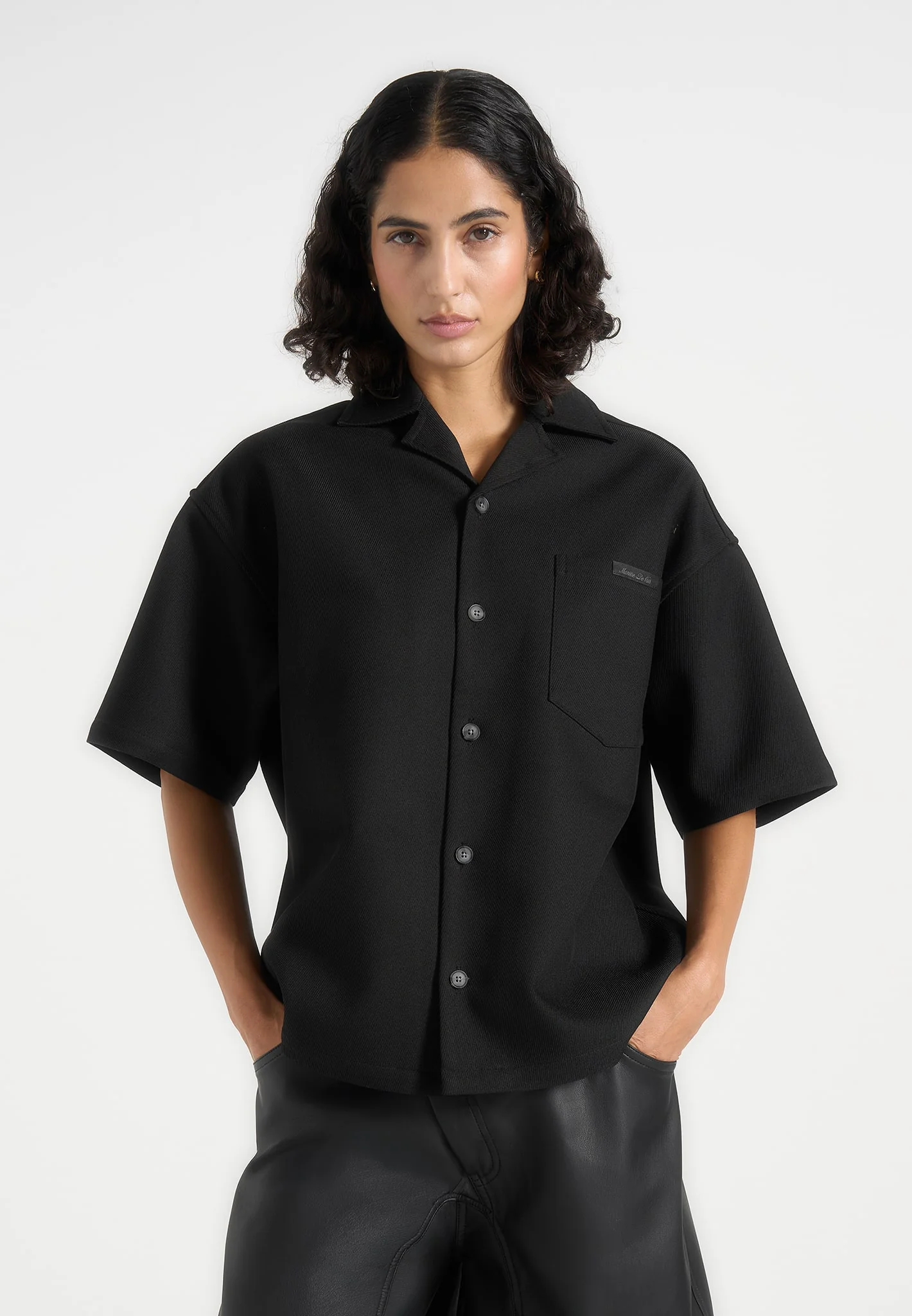 Brook - Unisex Signature Twill Boxy Shirt - Black - Image 4