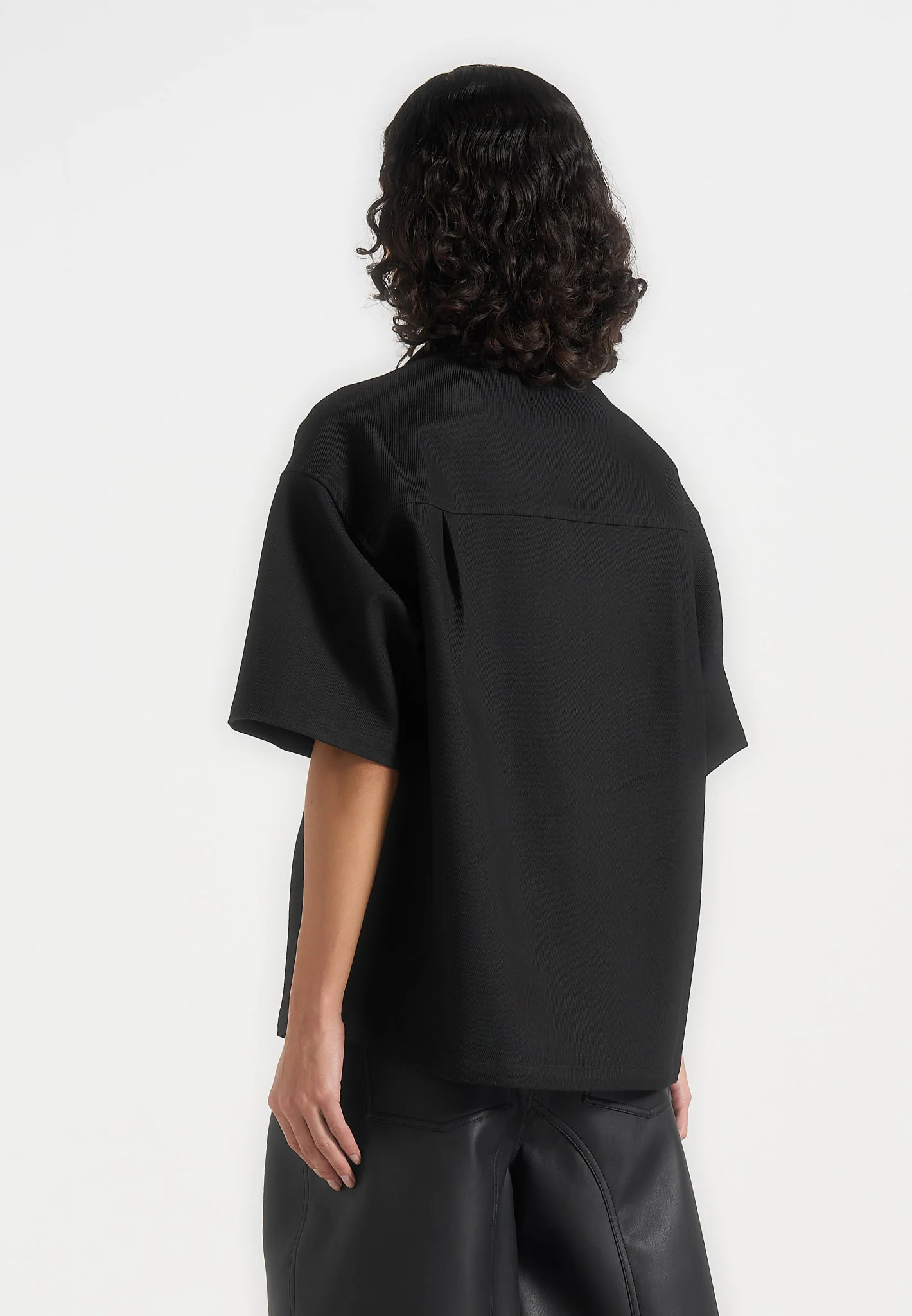 Brook - Unisex Signature Twill Boxy Shirt - Black - Image 7
