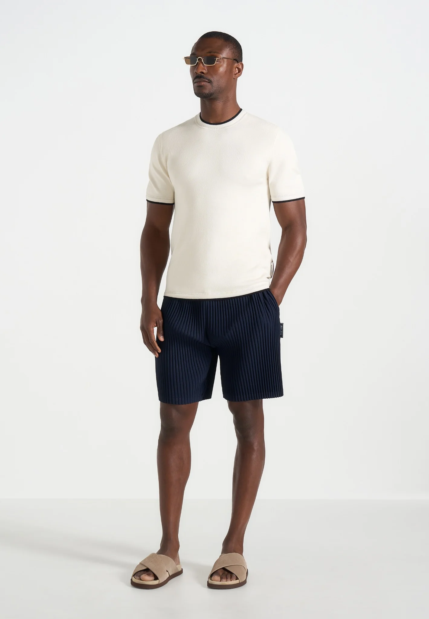 Drew - Pleated Shorts - Navy - Image 3