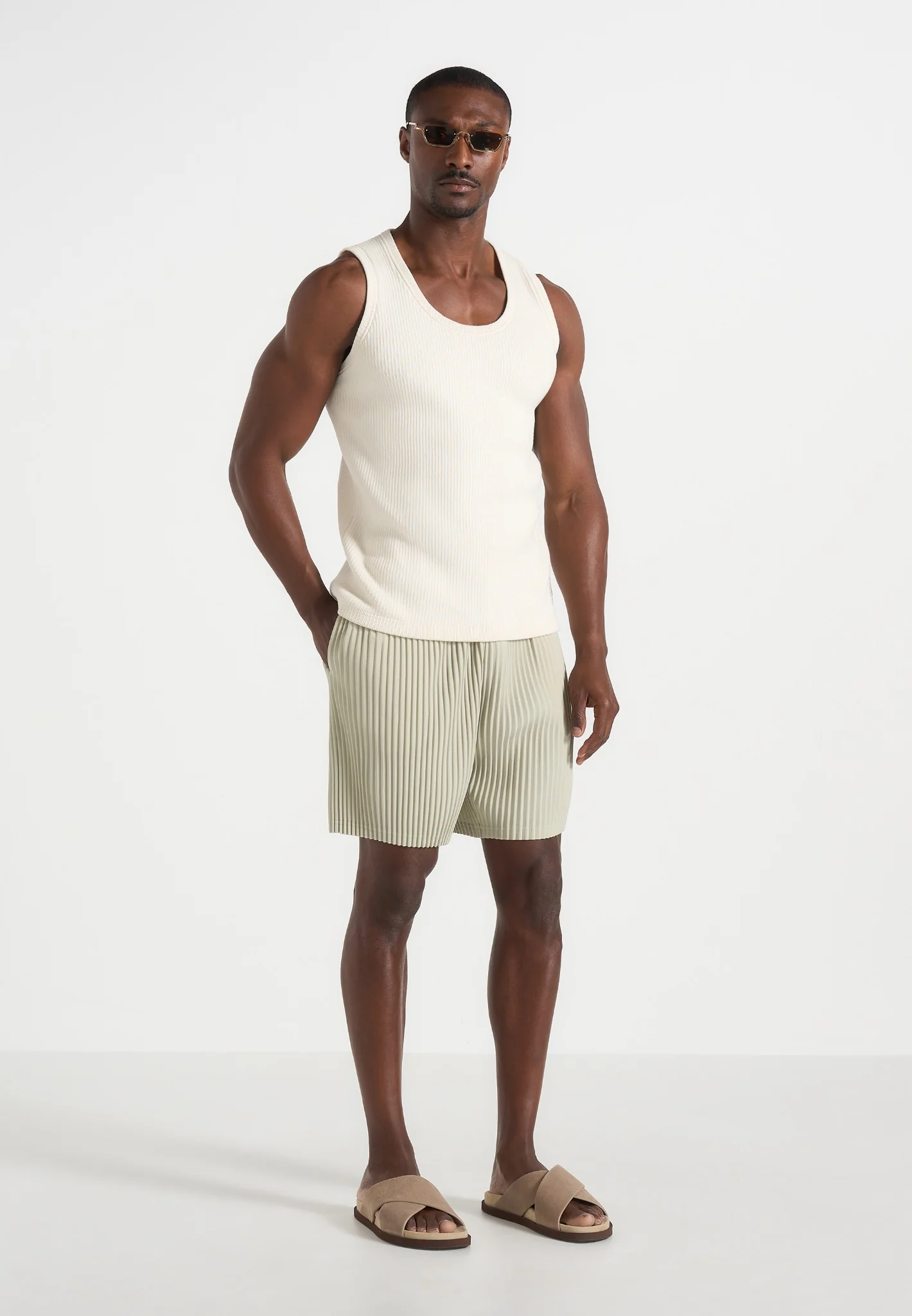Drew - Pleated Shorts - Sage - Image 3