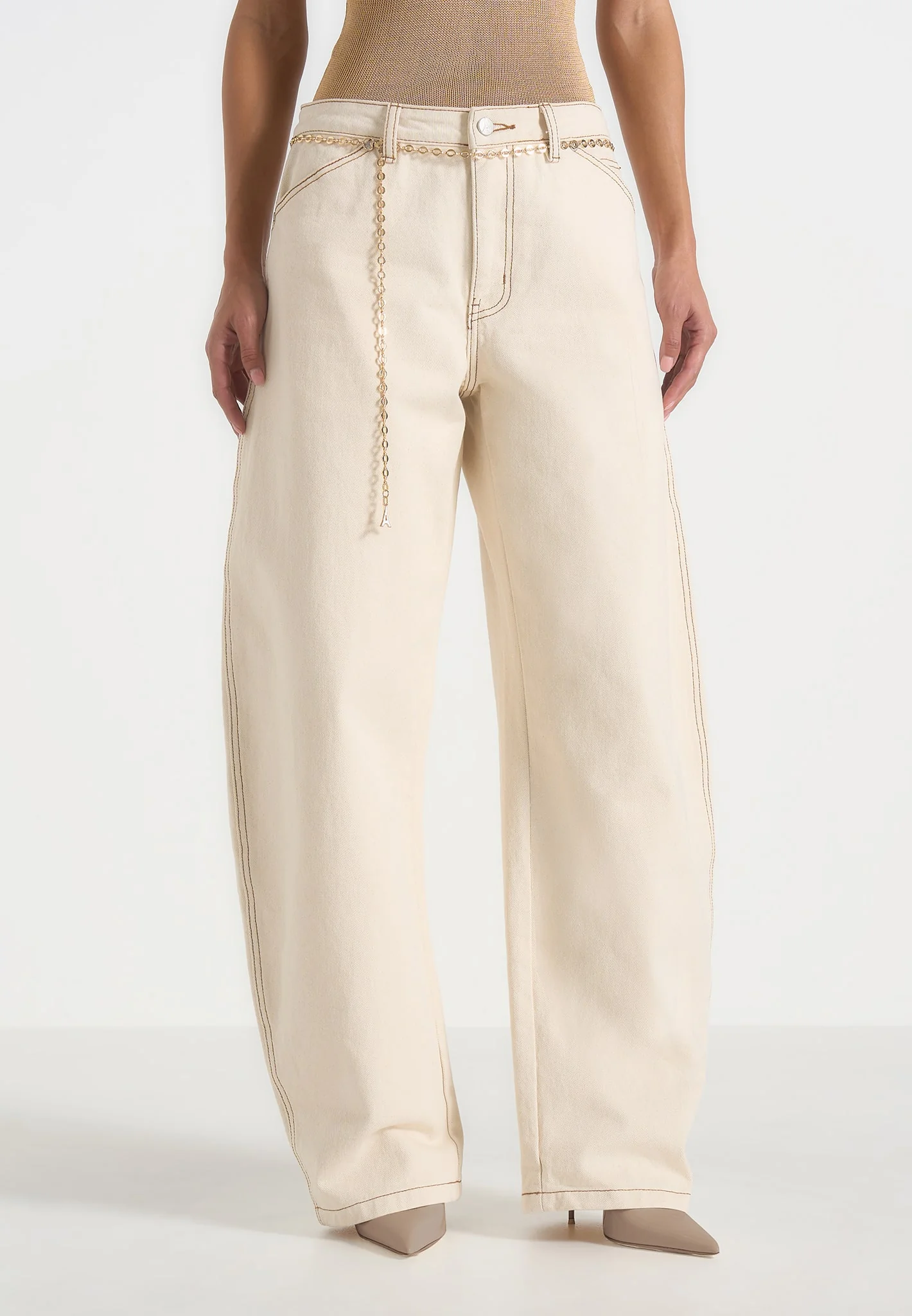 Enora - Hourglass Jean With Chain - Cream - Image 2
