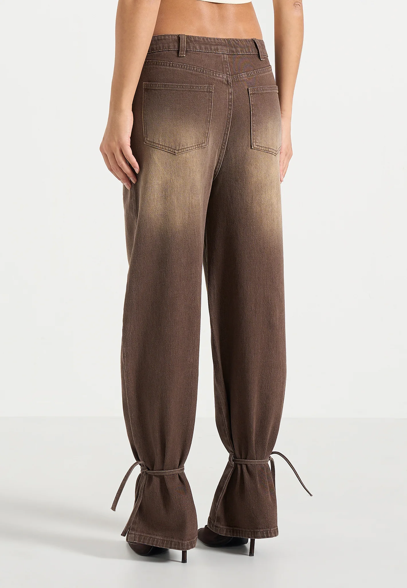 Faye - Wide Mid Rise Jeans With Tie Waist - Brown - Image 7