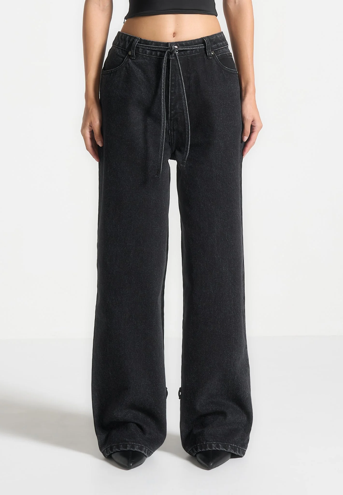 Faye - Wide Mid Rise Jeans with Tie Waist - Washed Black - Image 3