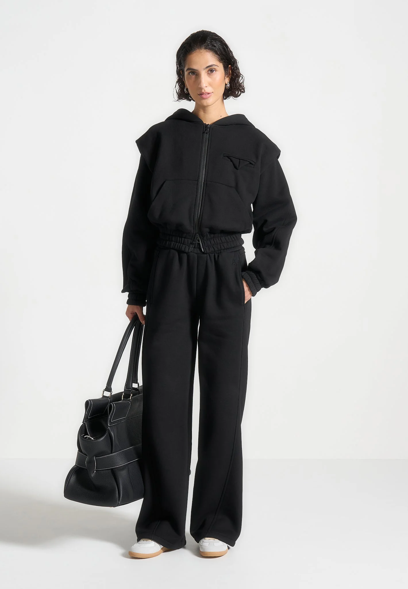 Iris - Relaxed Joggers - Black - Image 2