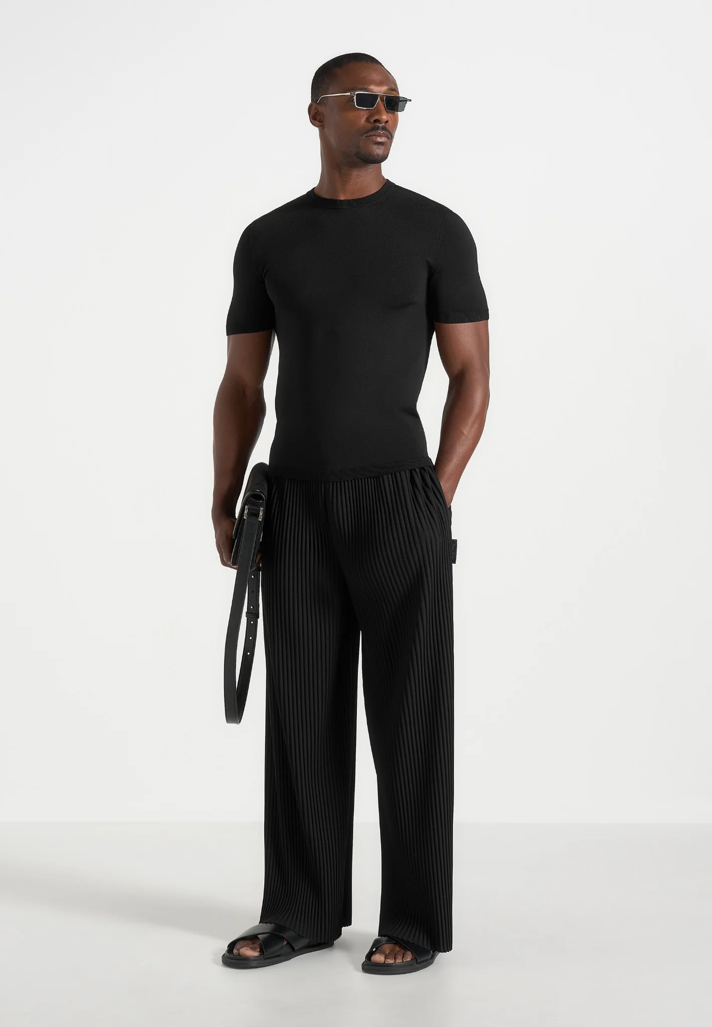 Jonas - Pleated Wide Leg Trousers - Black - Image 3