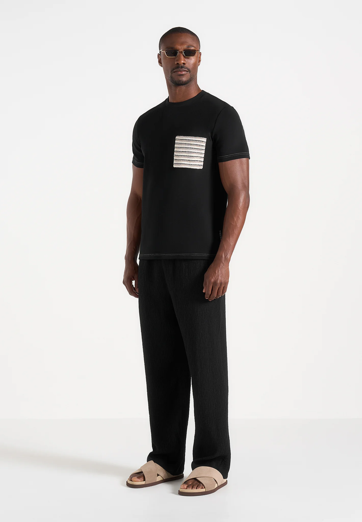 Joris - Whipstitch Pocket Detail T-Shirt - Black - Image 2