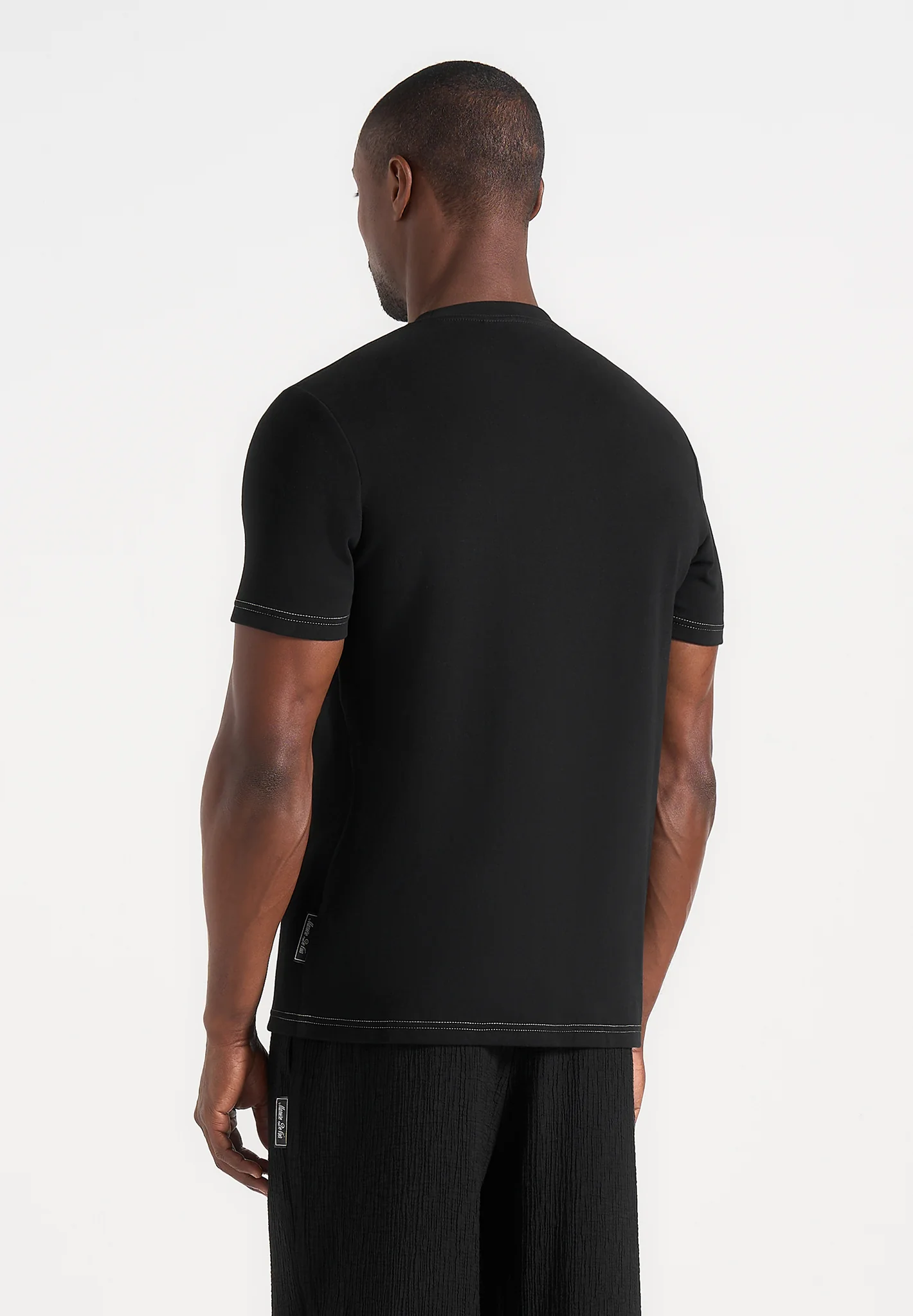 Joris - Whipstitch Pocket Detail T-Shirt - Black - Image 3