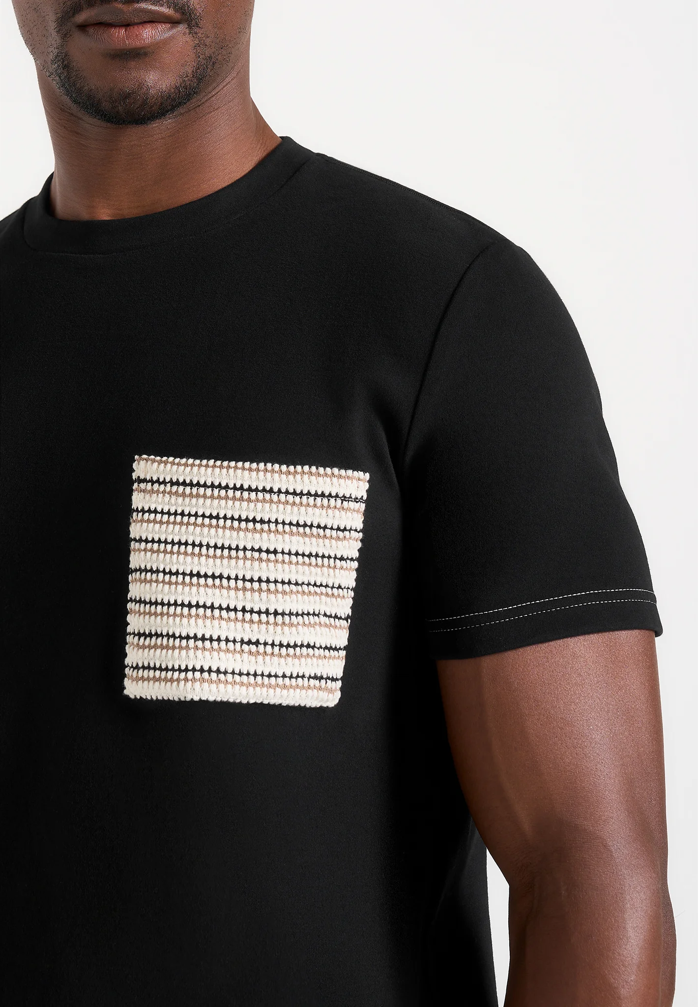 Joris - Whipstitch Pocket Detail T-Shirt - Black - Image 4