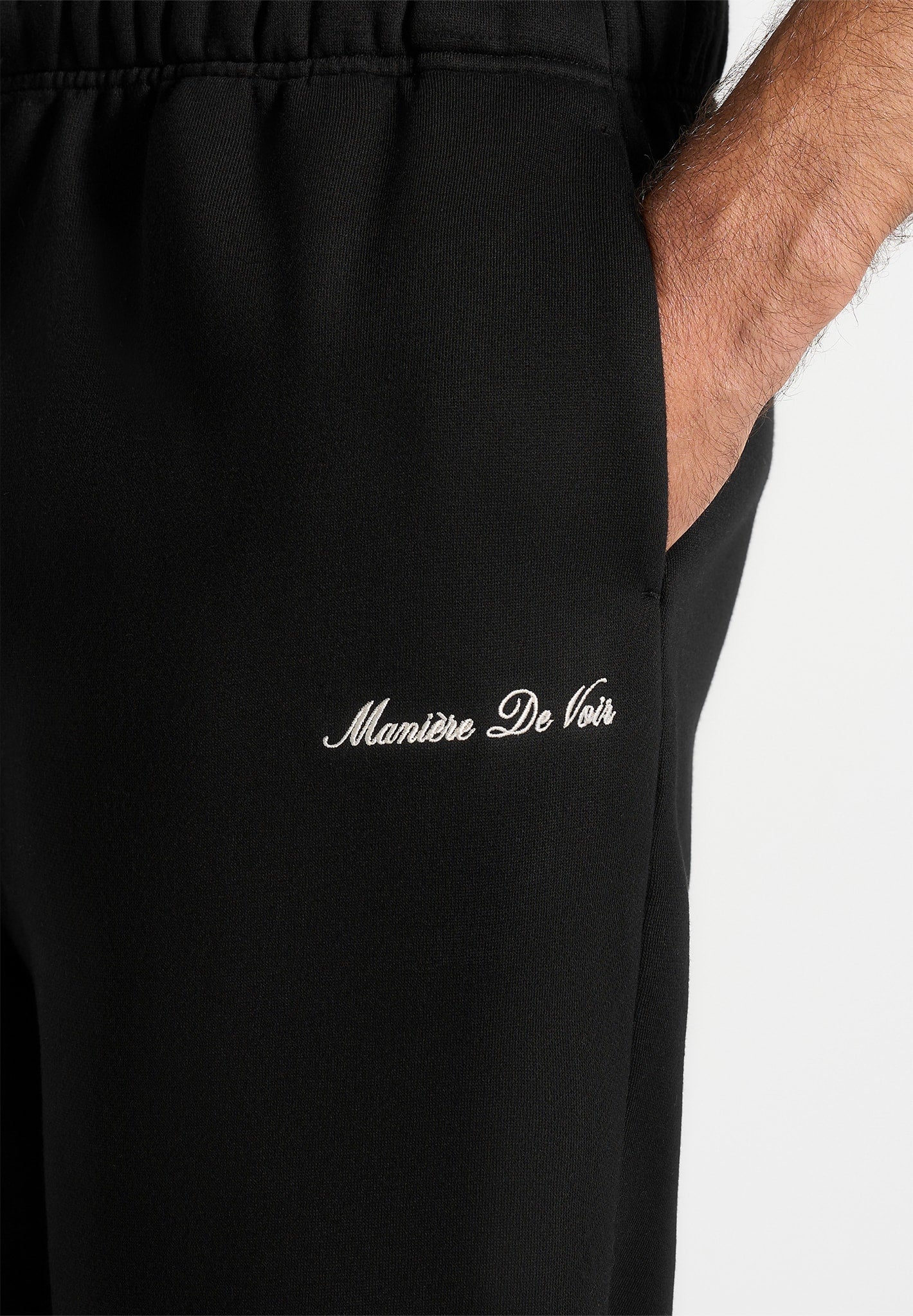 JS005 - Signature Regular Fit Cuffed Joggers - Black - Image 4