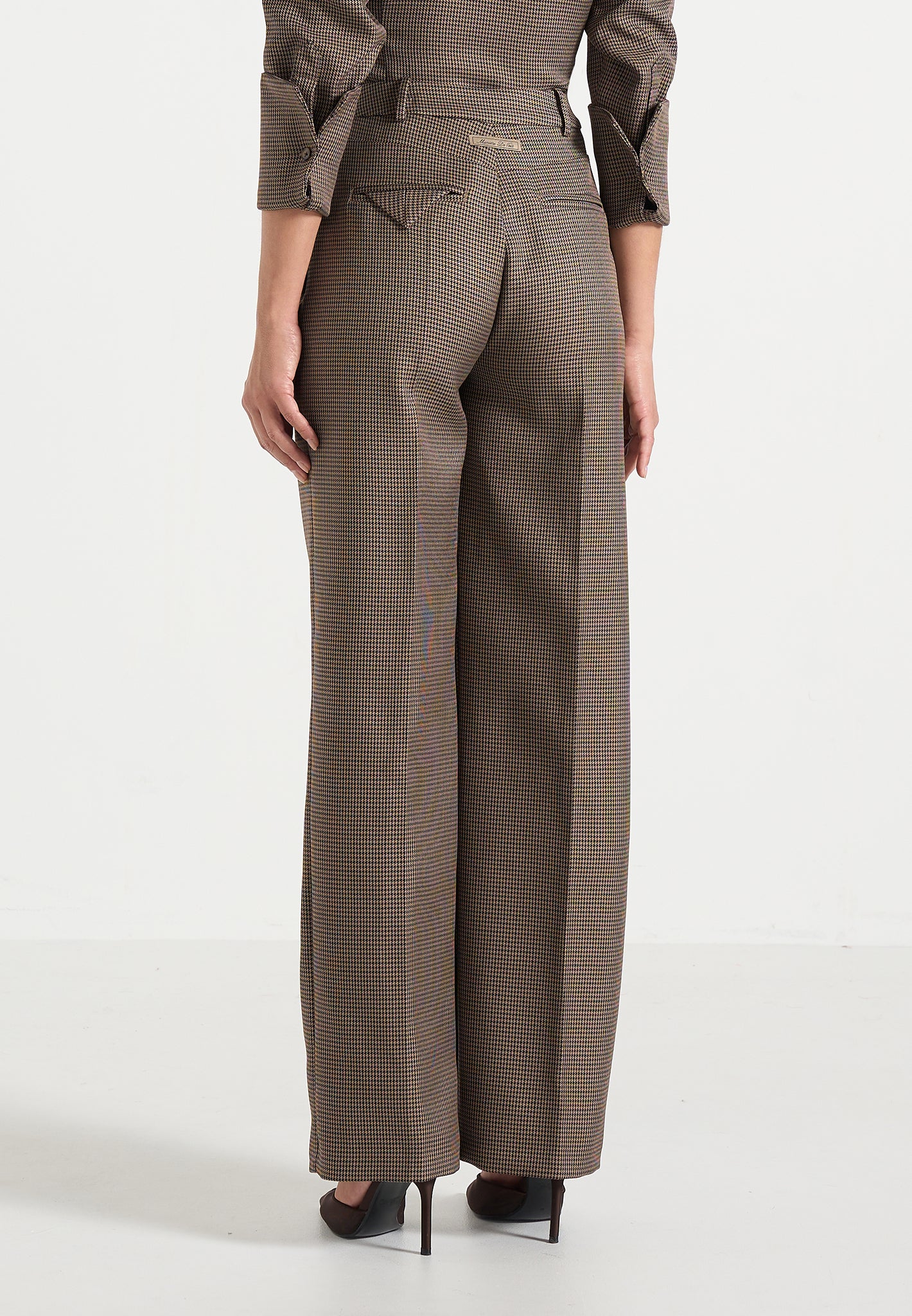 Julie - Houndstooth Twin Pleat Trousers - Brown - Image 4