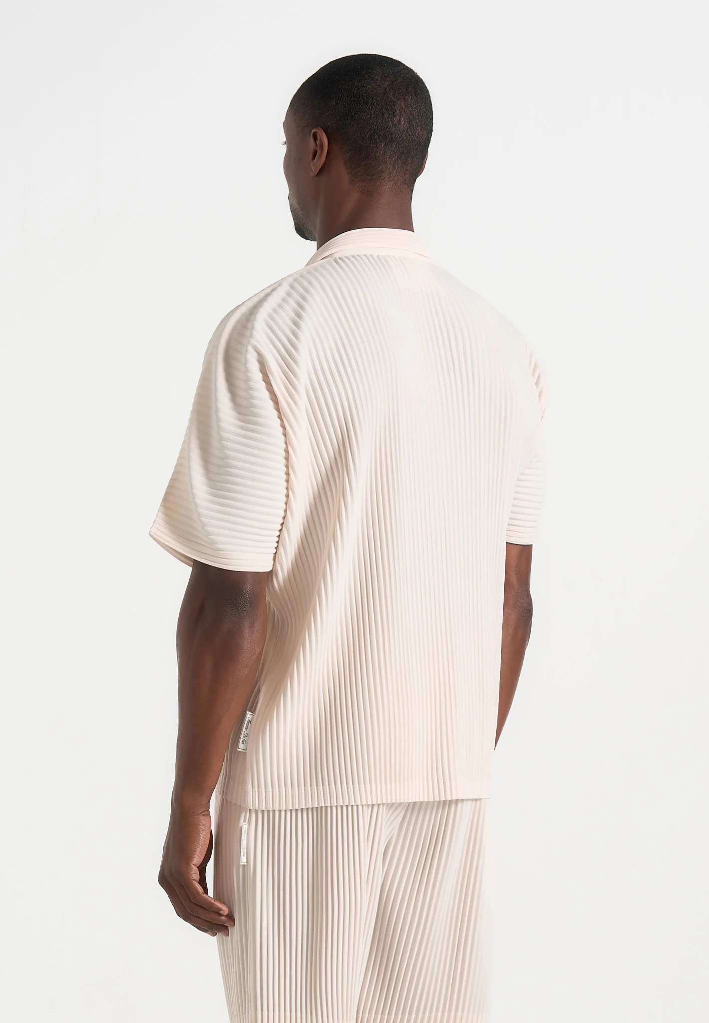 Justin - Pleated Boxy Shirt - Cream - Image 4