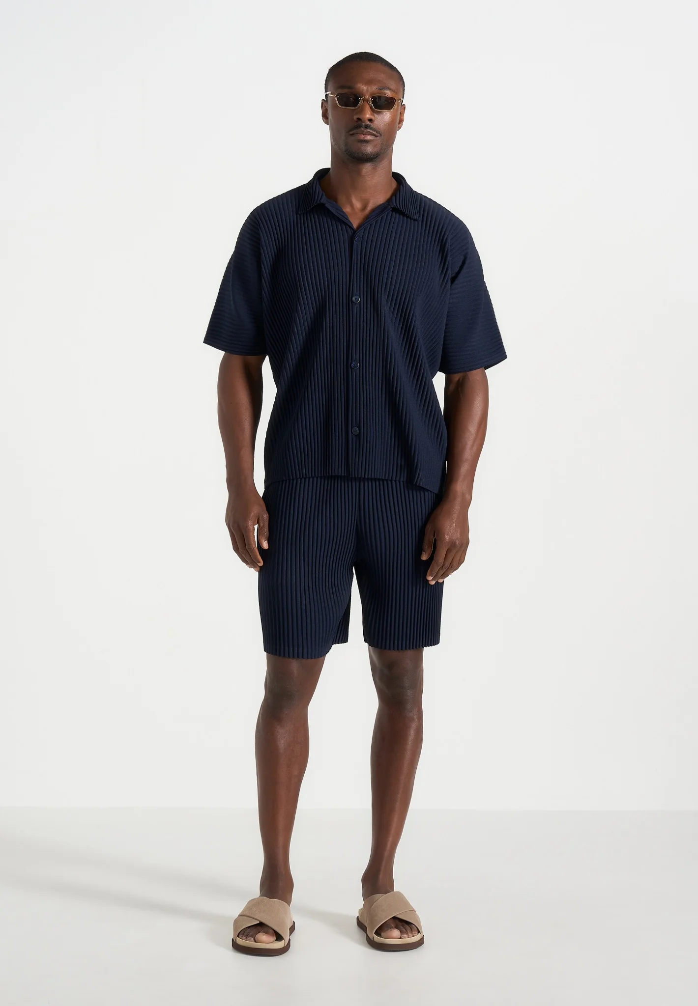 Justin - Pleated Boxy Shirt - Navy - Image 3