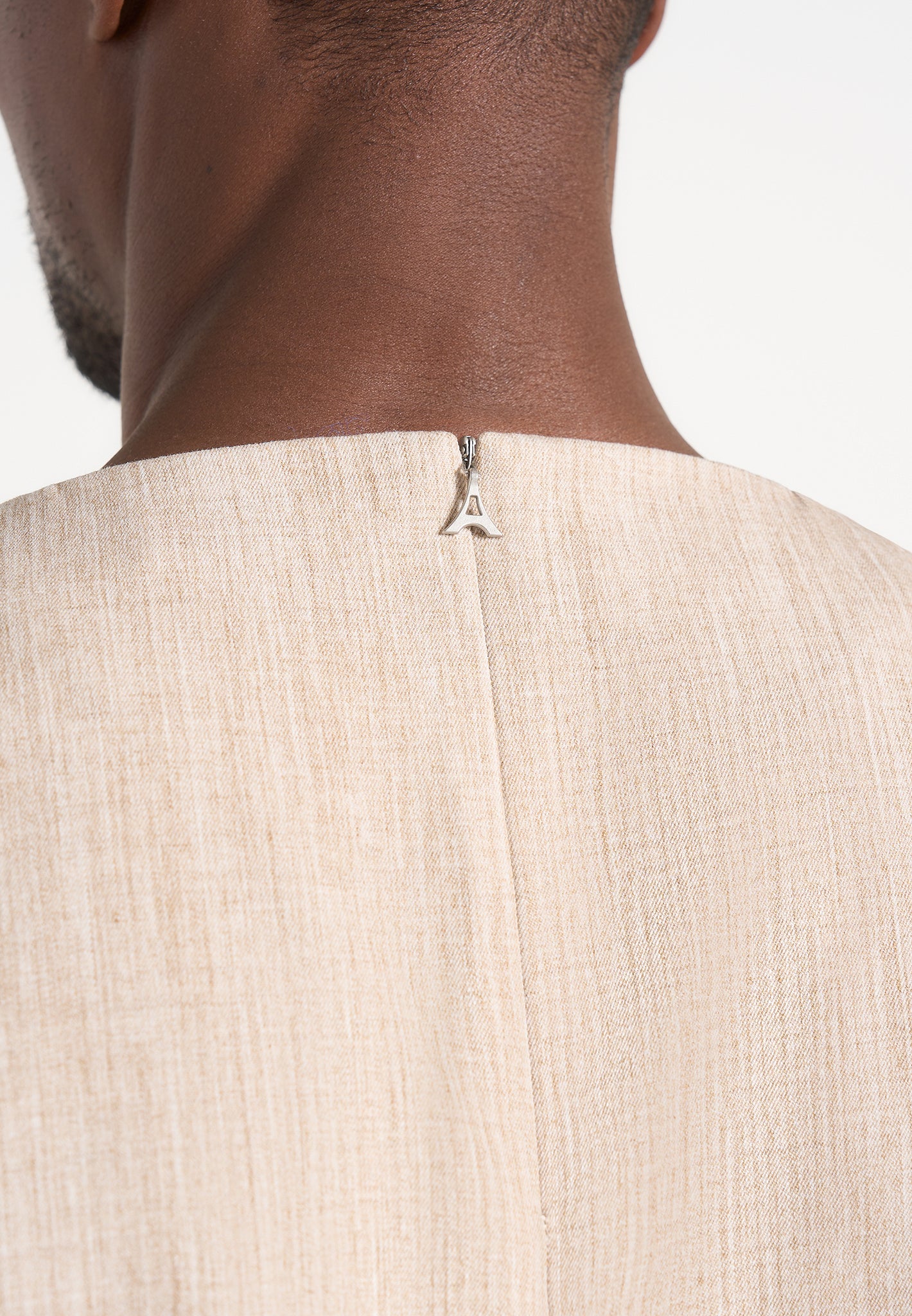 Leon - Boxy Cropped Hatched T-Shirt - Beige - Image 6