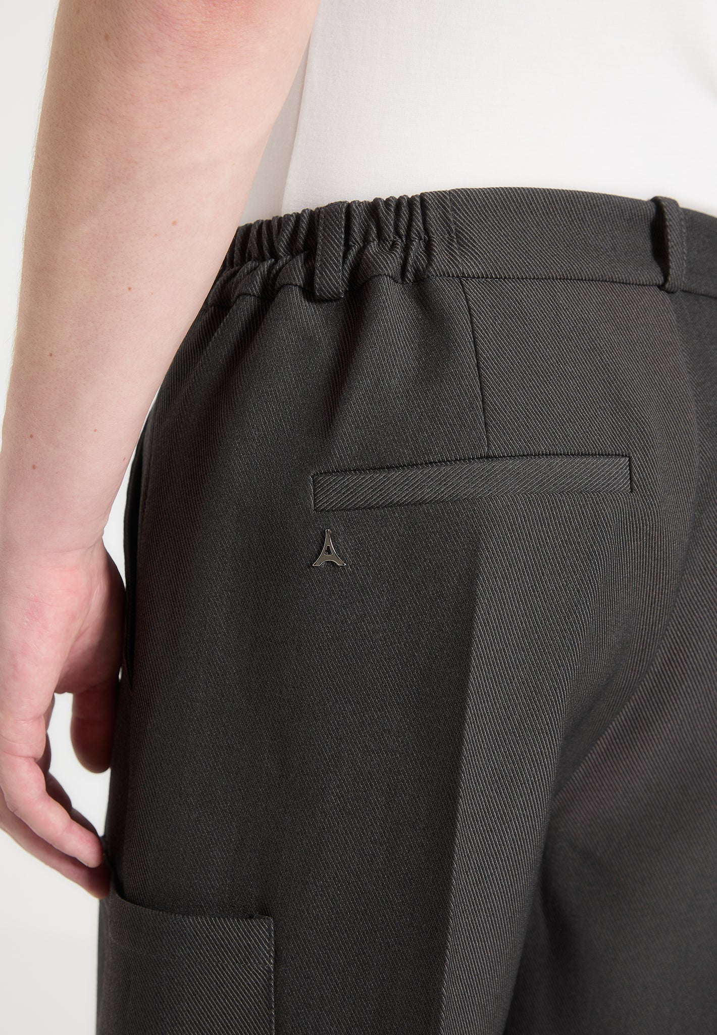 Luca - Relaxed Fit Pleated Pocket Trousers - Grey - Image 6