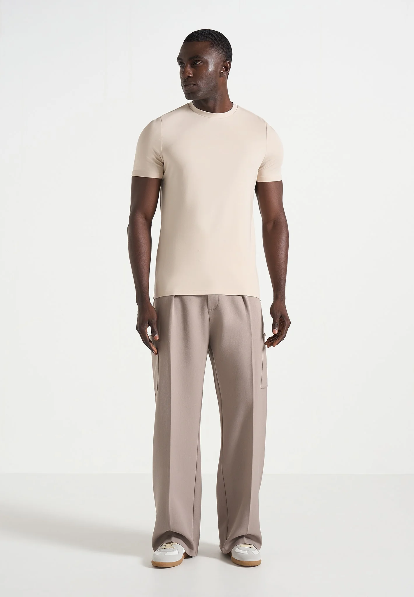 Luca - Relaxed Fit Pleated Pocket Trousers - Mushroom - Image 3