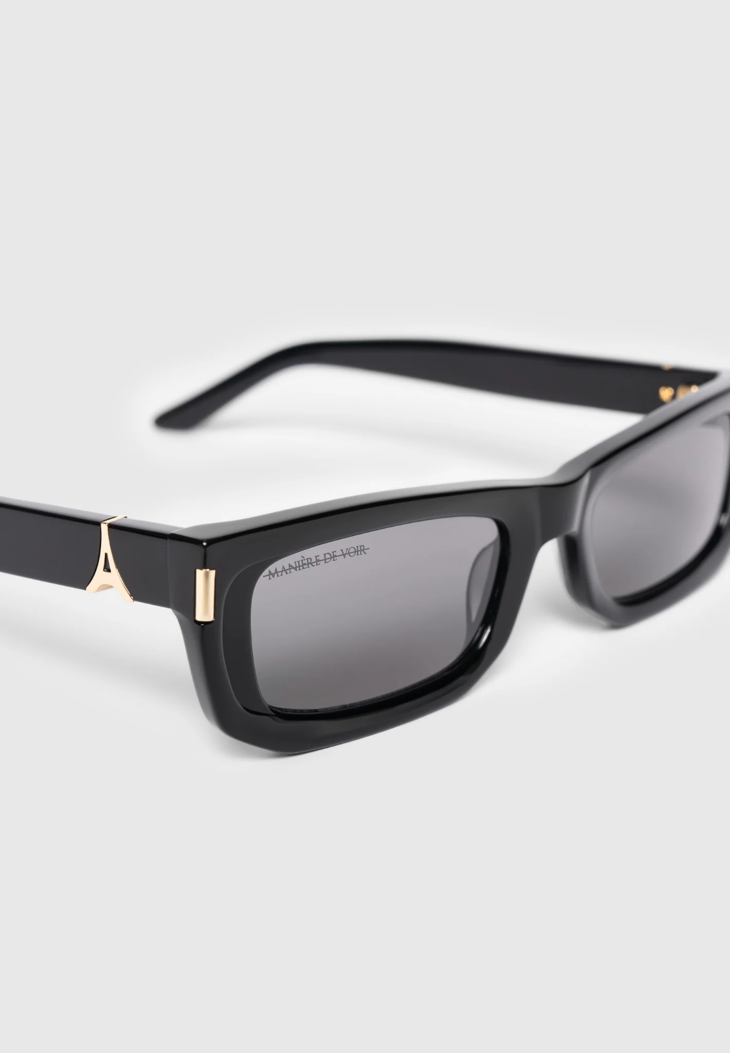 Milan - Curved-Frame Sunglasses - Black - Image 9