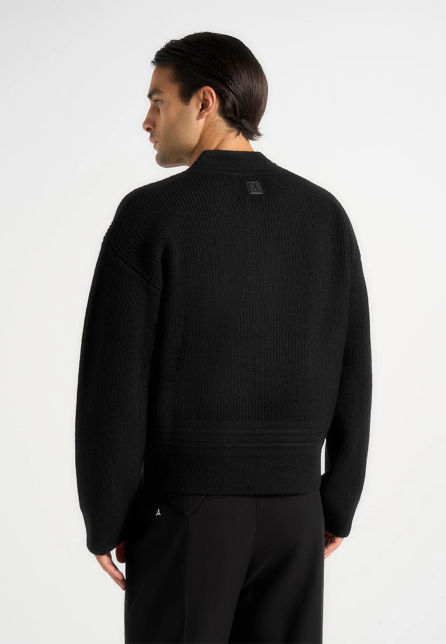 Remi - V-Neck Signature Knit Jumper - Black - Image 4