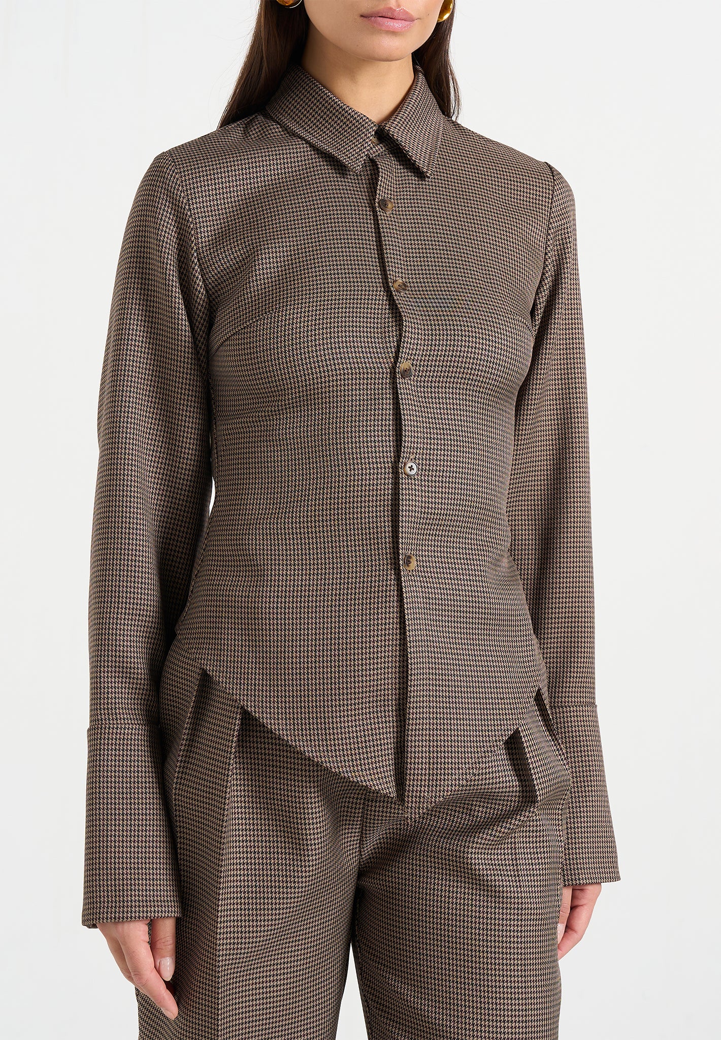 Sonia - Houndstooth Cinch Shirt - Brown - Image 4