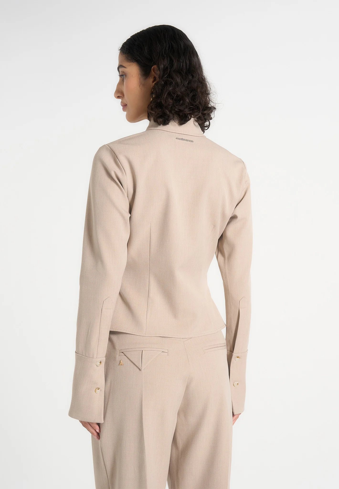 Sonia - Tailored Cinch Shirt - Beige - Image 4
