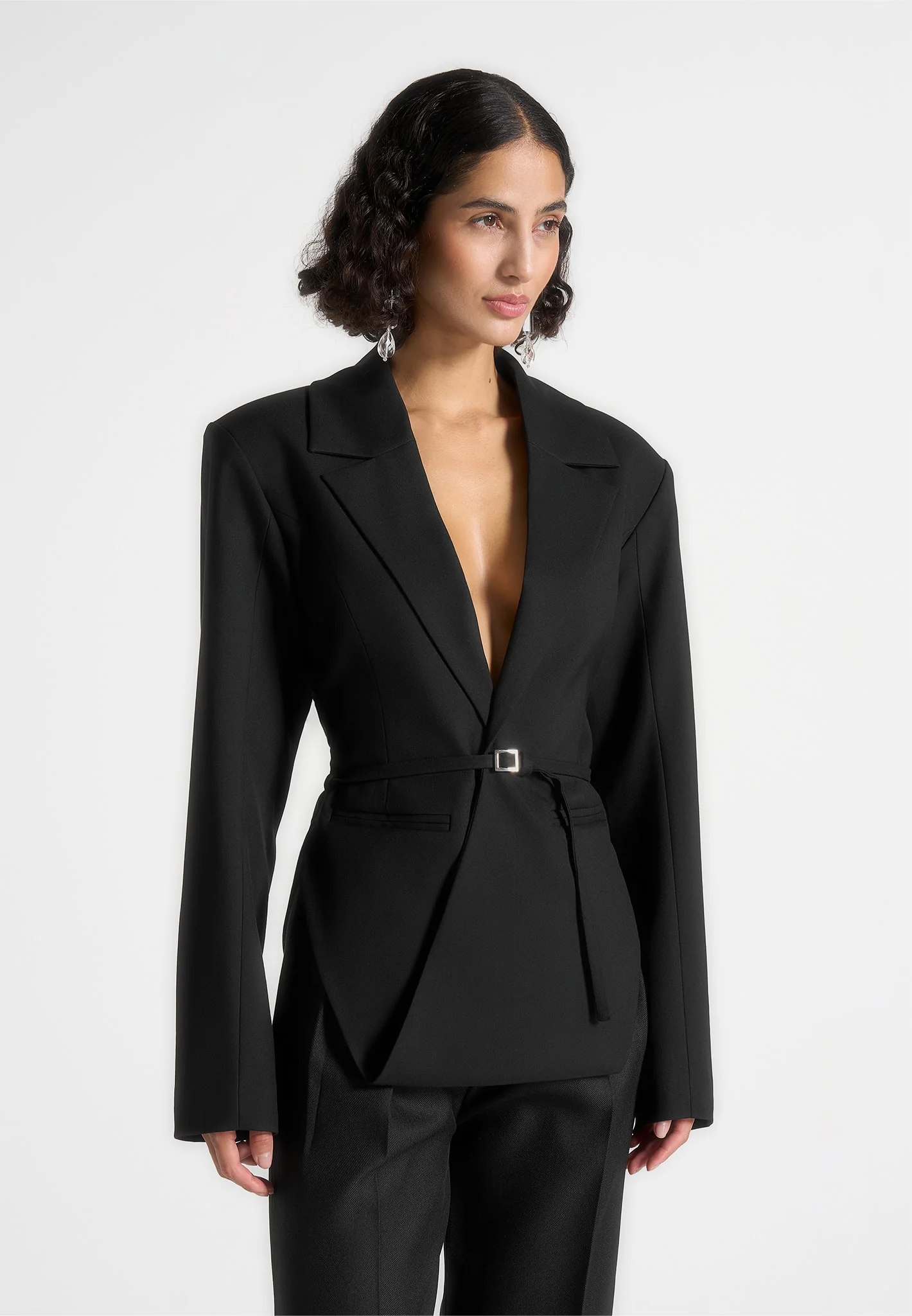 Yuna - Plunge Tailored Blazer With Belt - Black